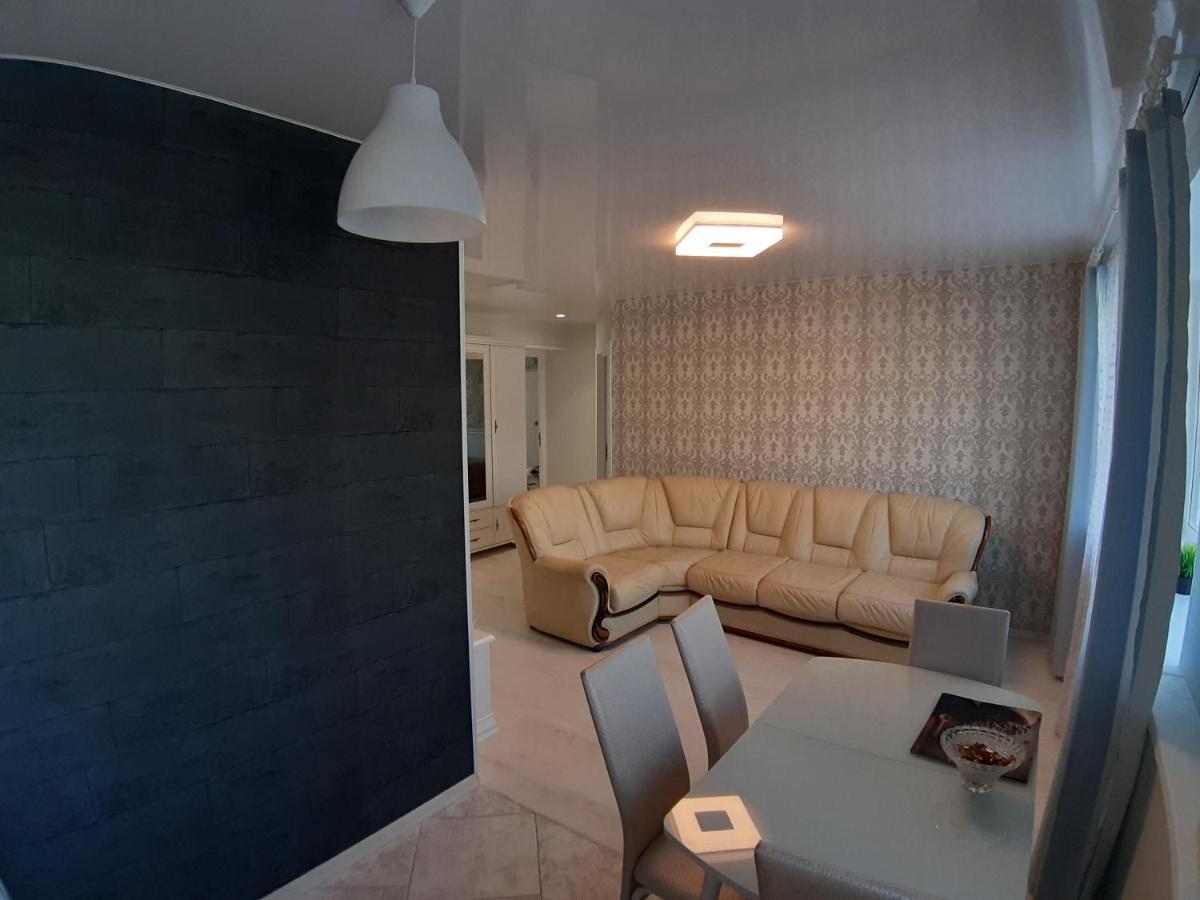 Appartment New In Center Mahiljow Eksteriør billede