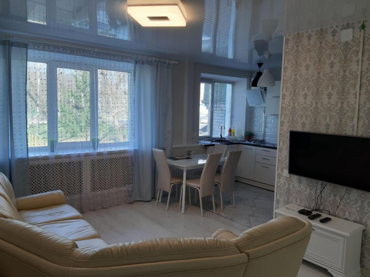 Appartment New In Center Mahiljow Eksteriør billede